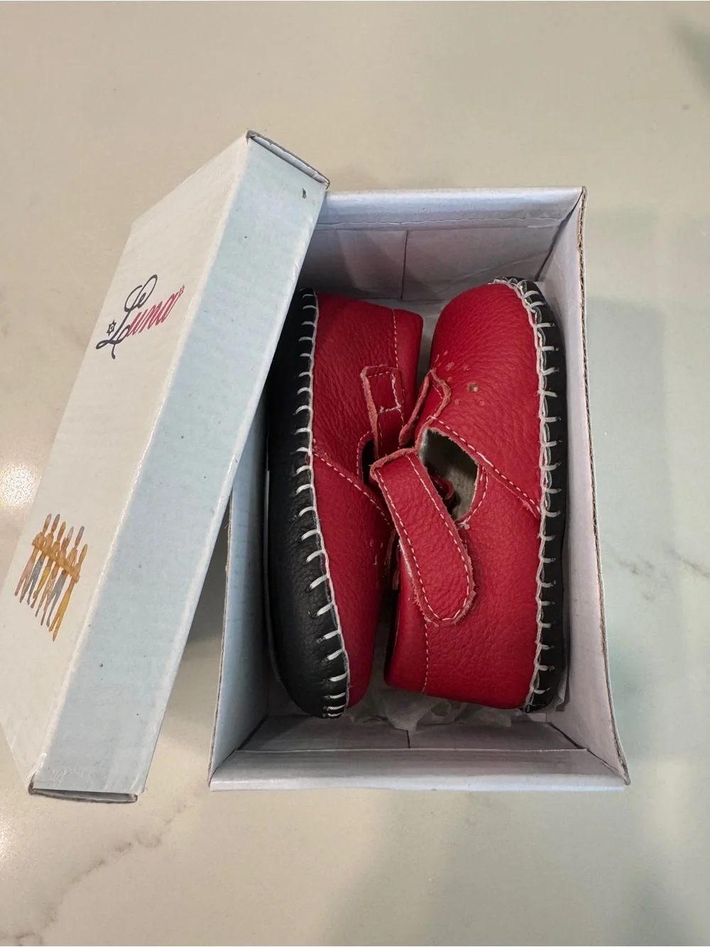 Luna cute red